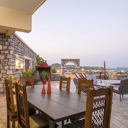 Des & Coo Luxury Villa With Private Pool Faliraki Exterior photo